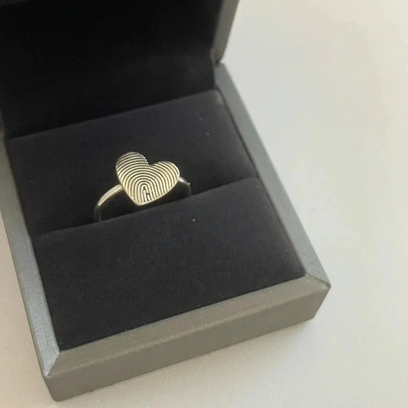 Fingerprint Heart Ring – Size 10 - Picture 5 of 8